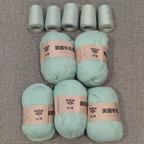 NWT Plush Mink Yarn for Hand knitting Green Mint, set of 5x50 - Picture 1 of 1